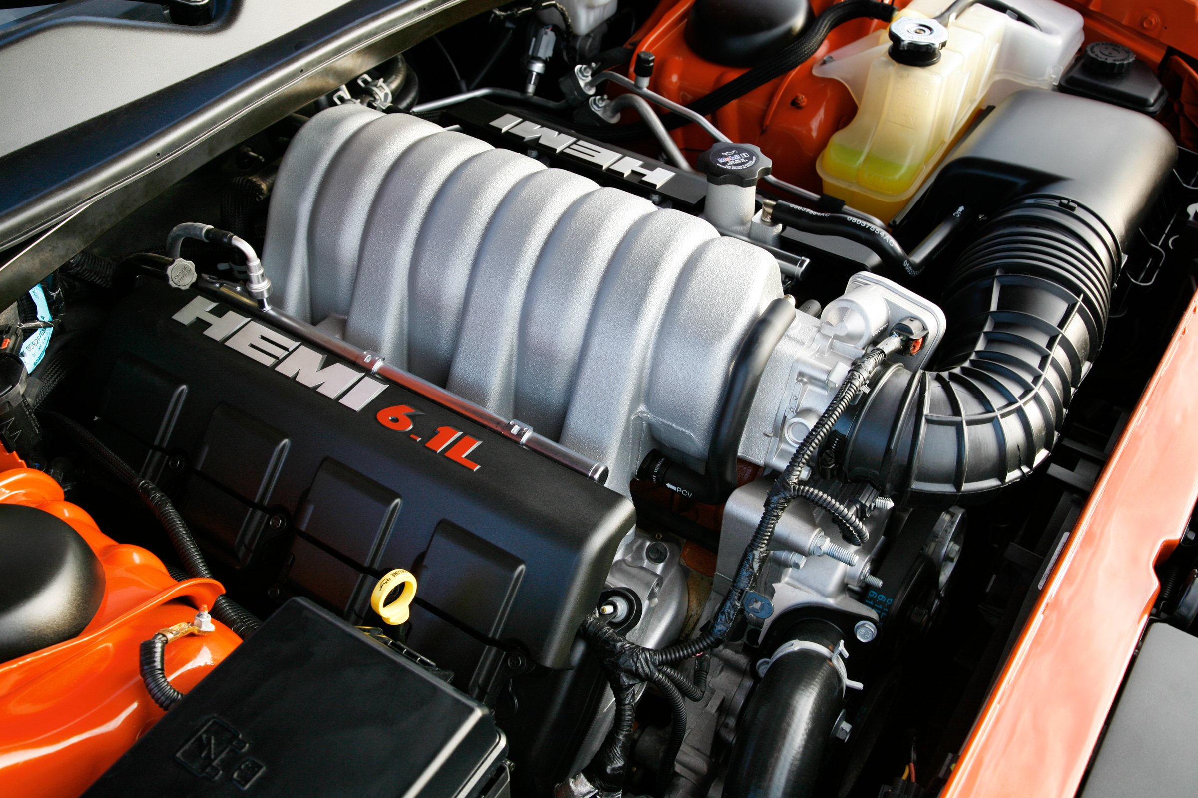 Gen III Hemi 6.1L Engine Bay